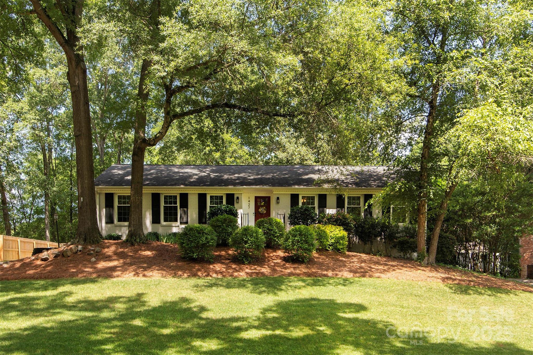 1427 Worcaster Place  Charlotte NC 28211 photo