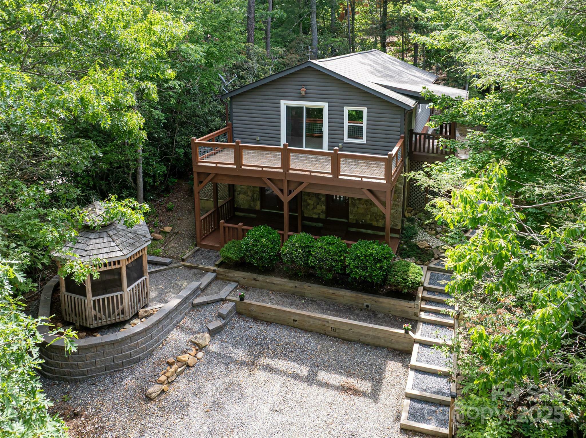 Property Photo: 153 Buckner Road NC 28711