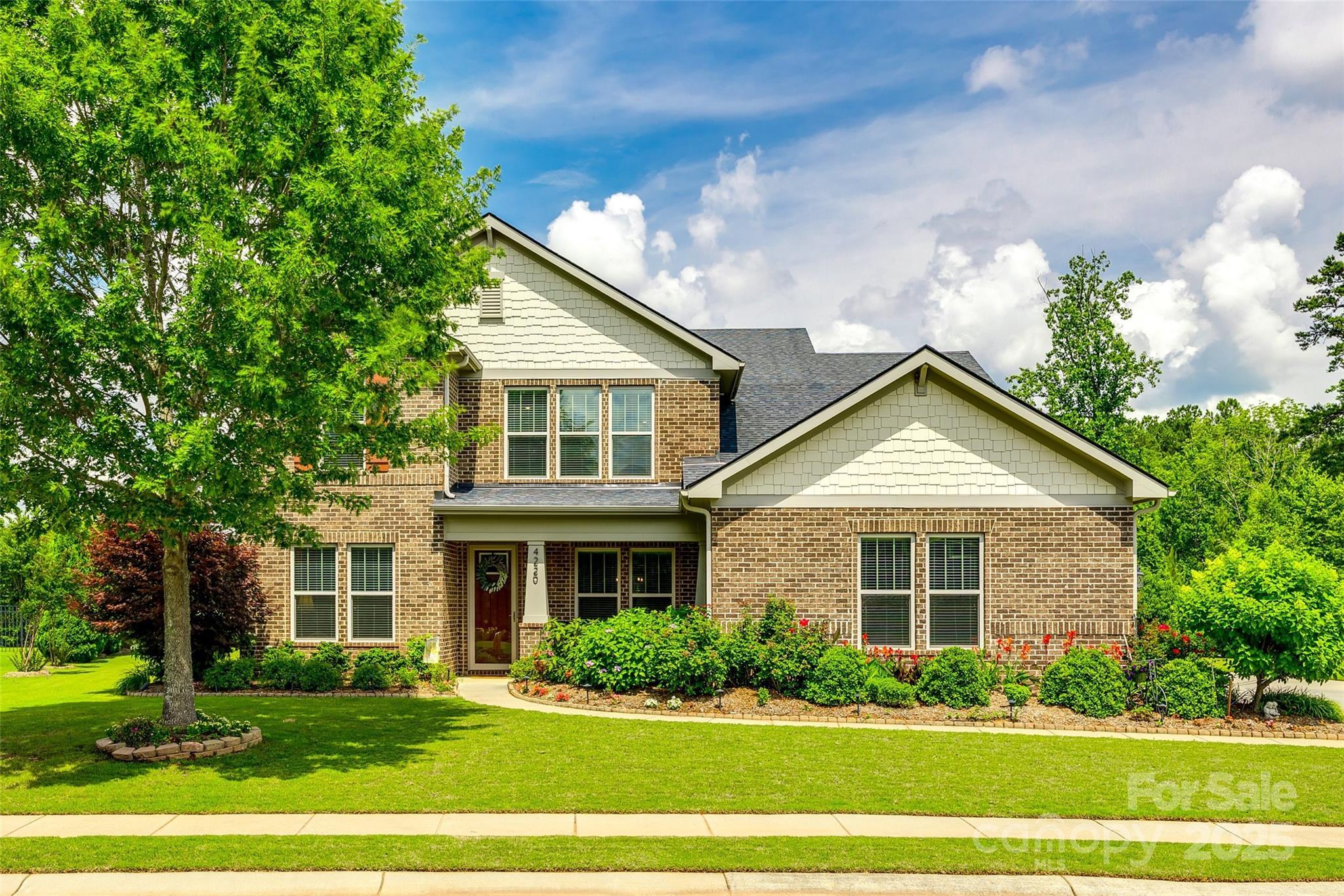Property Photo: 4220 Thames Circle SC 29715