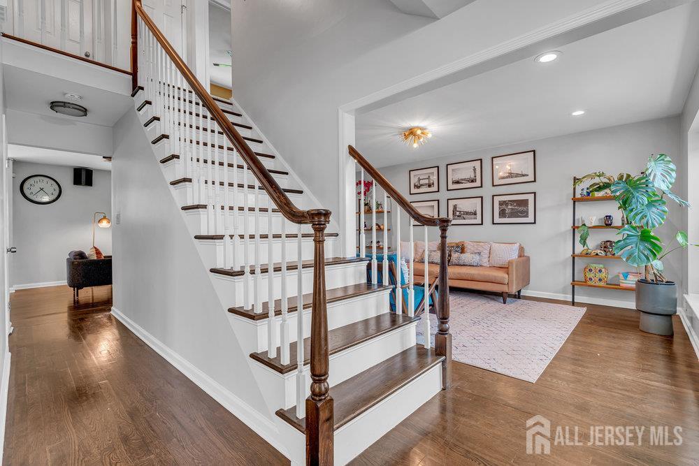 Property Photo:  61 Lynn Court  NJ 08902 