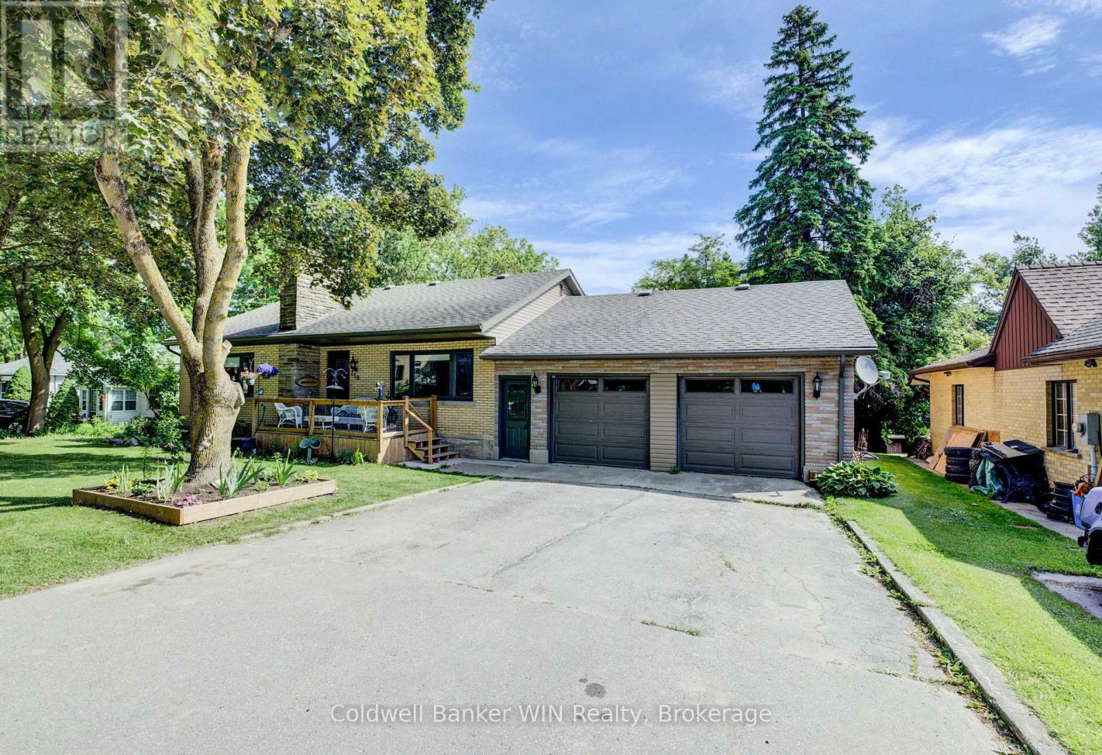 Property Photo: 150 Normanby Street North ON N0G 2L1