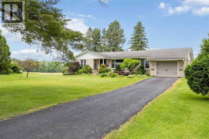Photo de la propriété: 512 Sydenham Street ON N0P 1M0