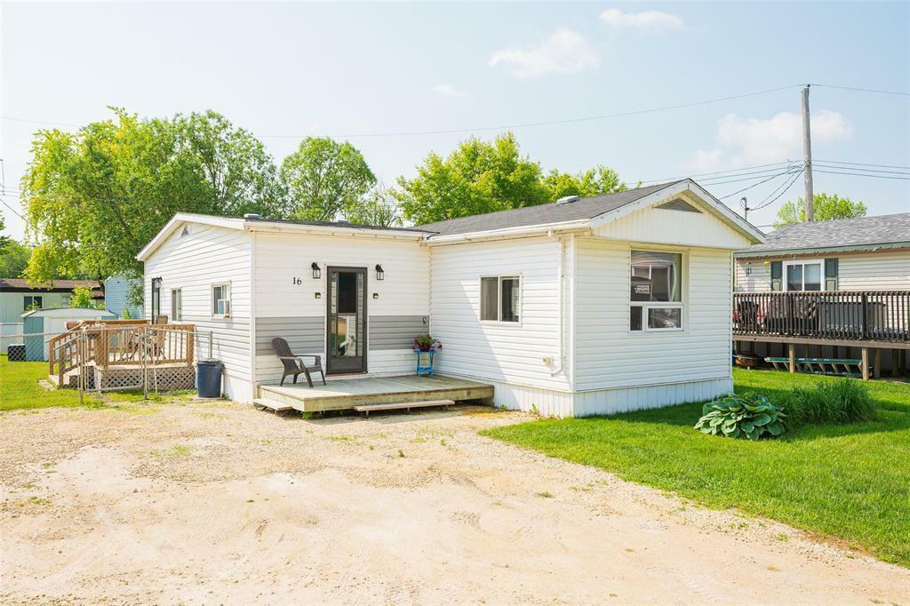 Property Photo: 55 Invicta Street MB R0C 3E0