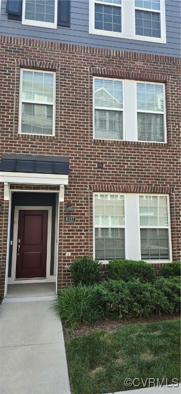 Property Photo: 8127 Wistar Mews A VA 23228