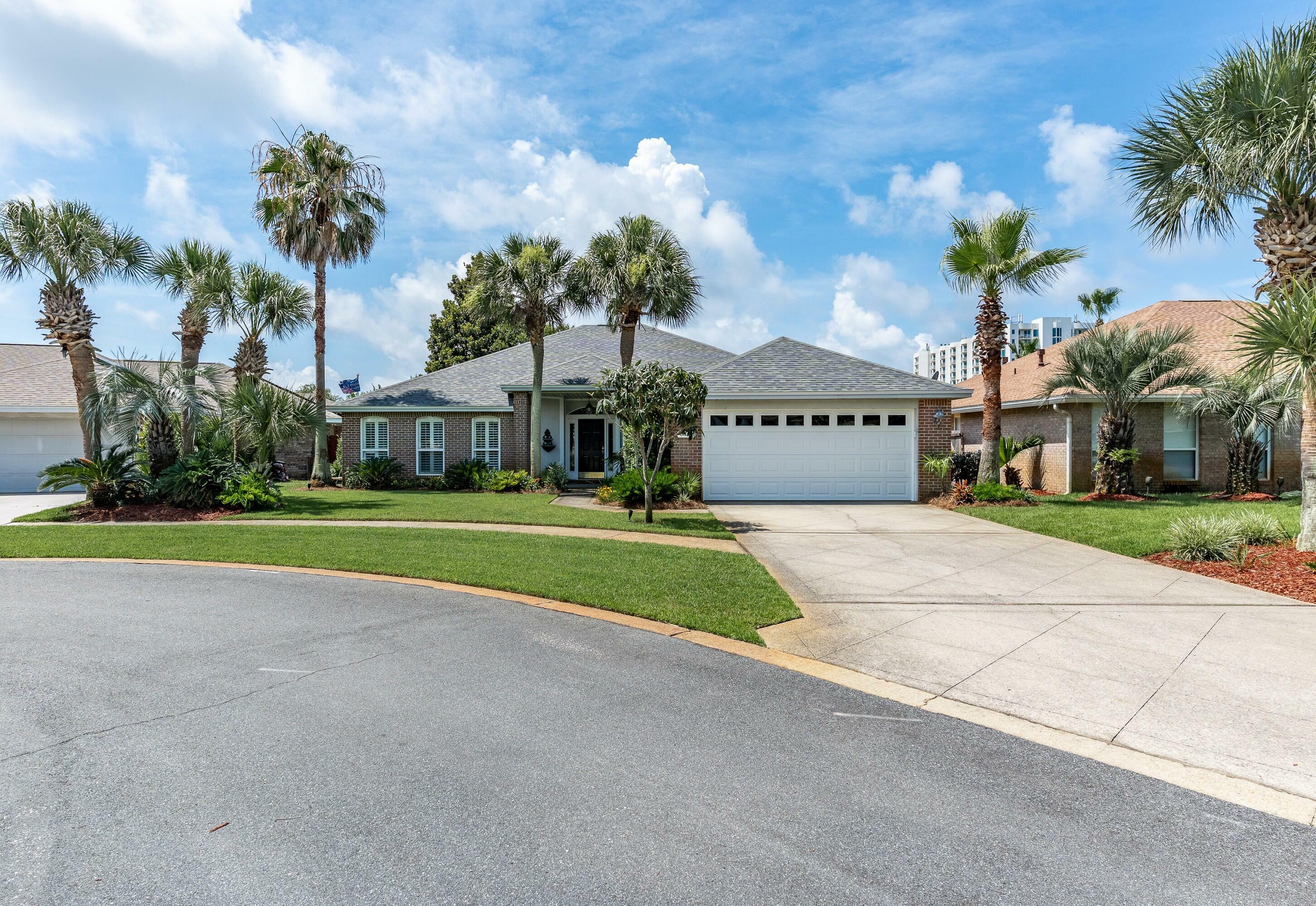 Property Photo: 4081 Drifting Sand Trail FL 32541