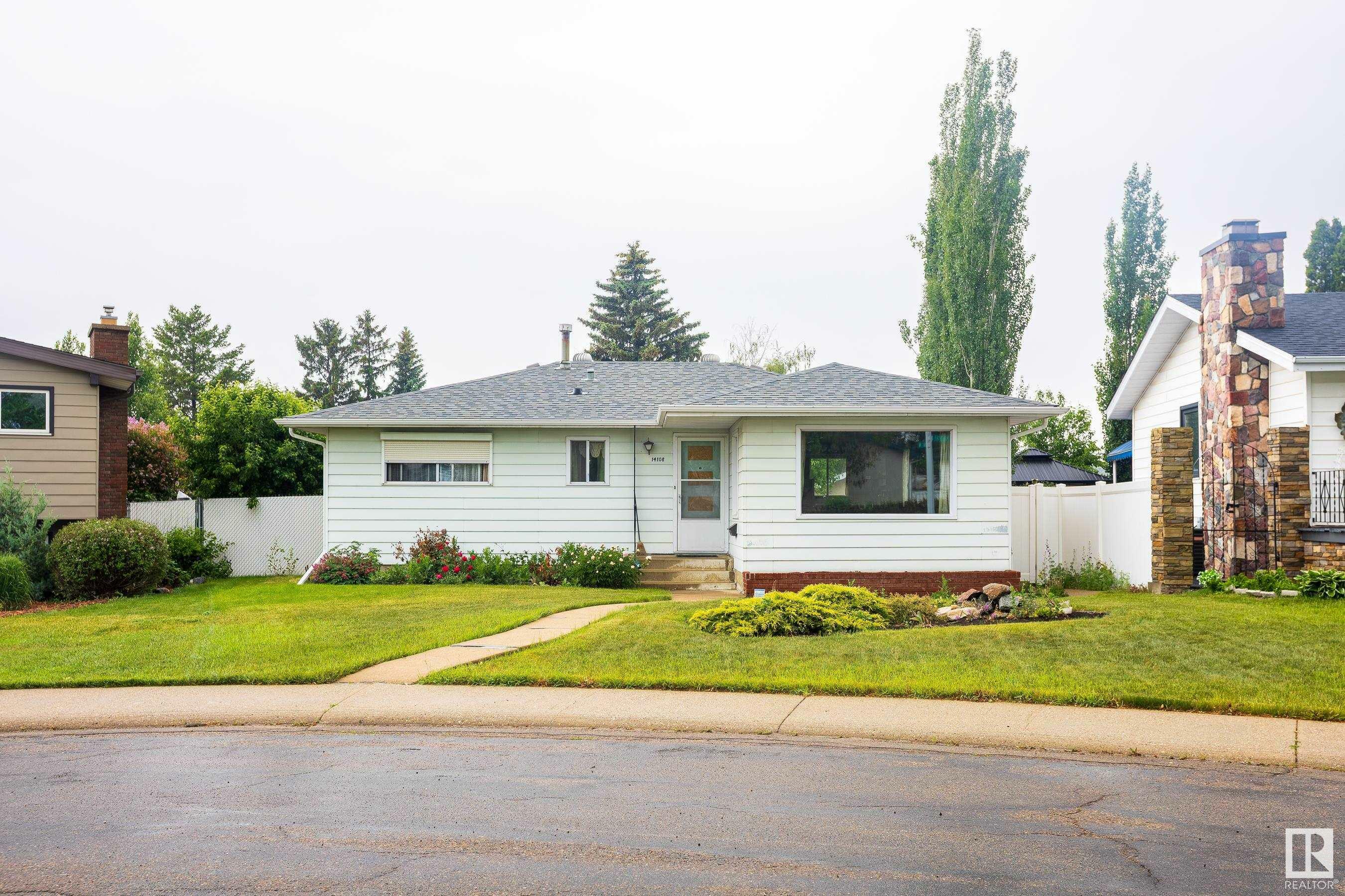 14108 73 Street NW  Edmonton AB T5C 0V5 photo