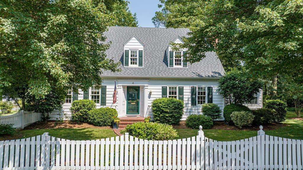 4 Onancock St  Onancock VA 23417 photo