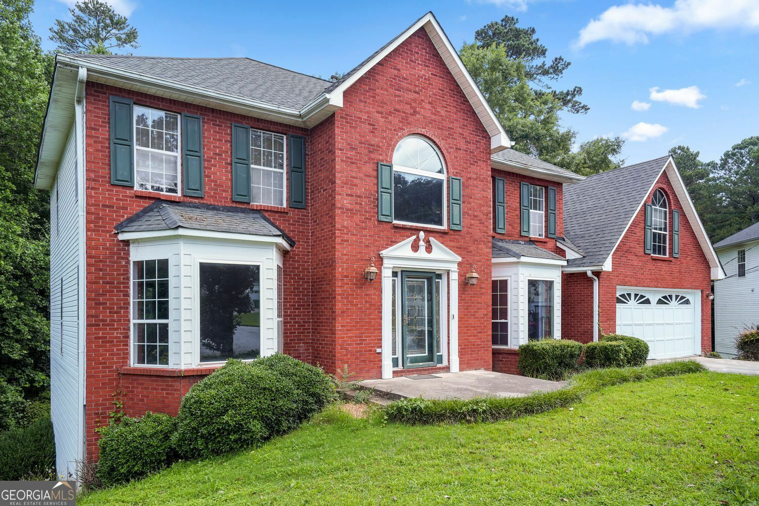 Property Photo: 1553 Smithson Court GA 30058