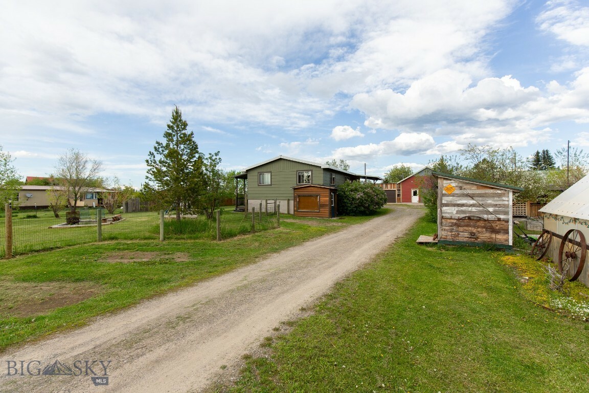 Property Photo: 510 Table Mountain Dr MT 59730