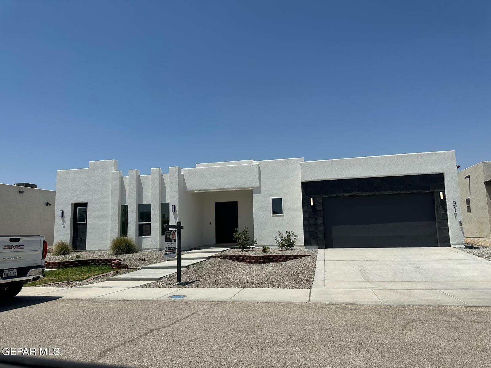 317 Rio De Jazmin Circle  El Paso TX 79932 photo