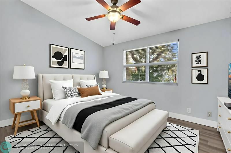 Property Photo: 2501 NE 15th St FL 33062