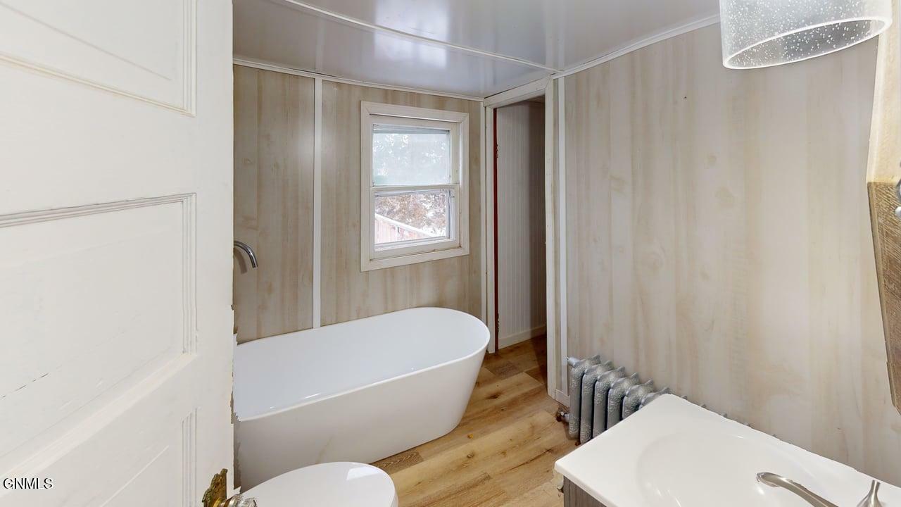 Property Photo: 518&Amp600 2nd Street NE ND 58554