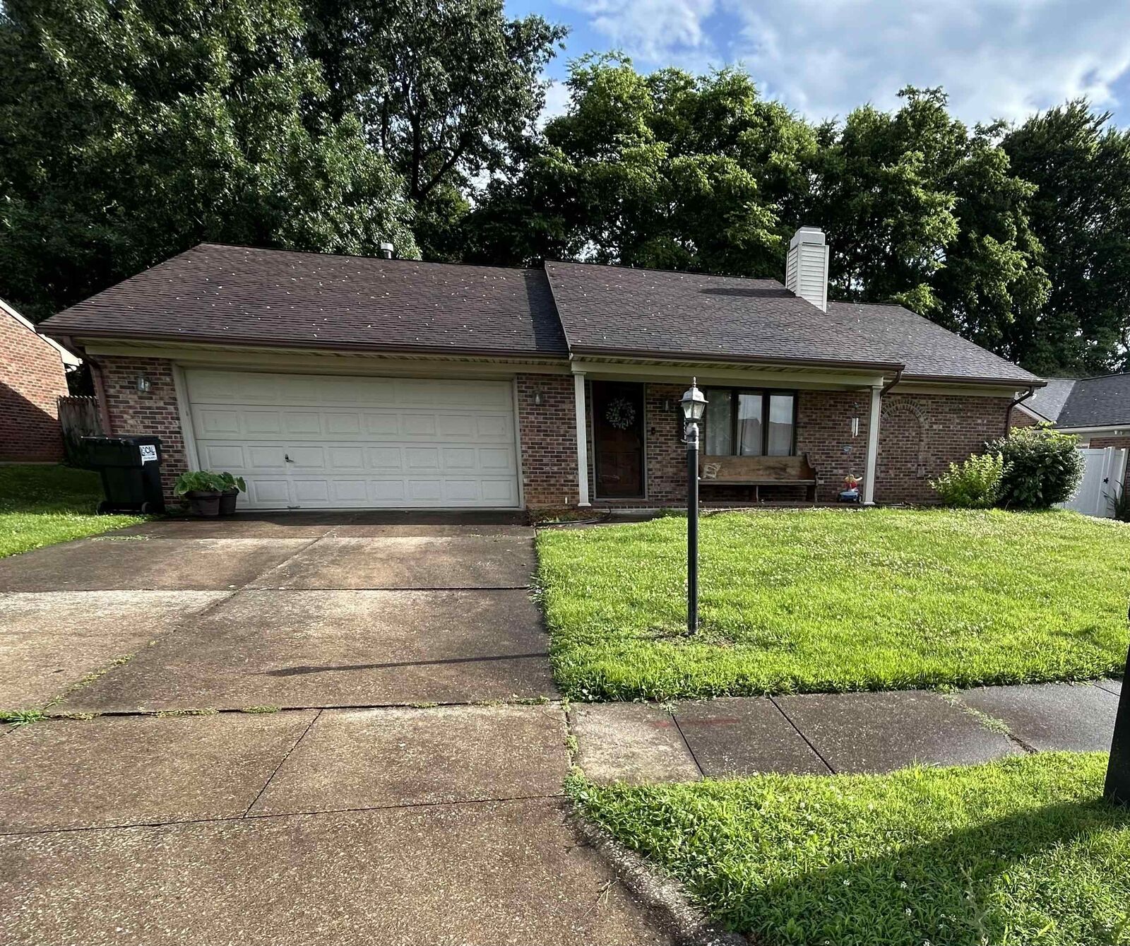 Property Photo: 3864 Bordeaux Loop South KY 42303