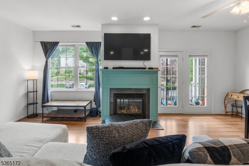 Property Photo:  68 Mountainview Ct 68  NJ 07457 