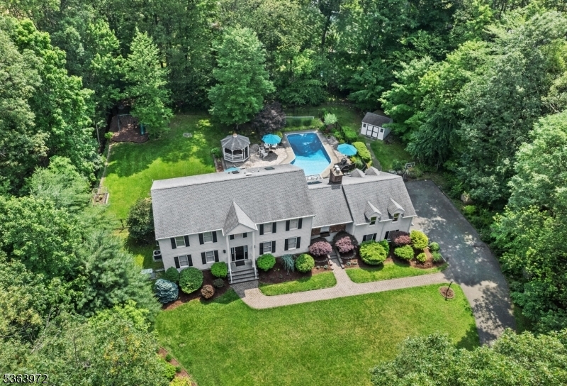 8 Fieldstone Dr  Kinnelon Boro NJ 07405 photo
