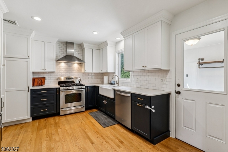 Property Photo: 55 Ferndale Rd NJ 07006