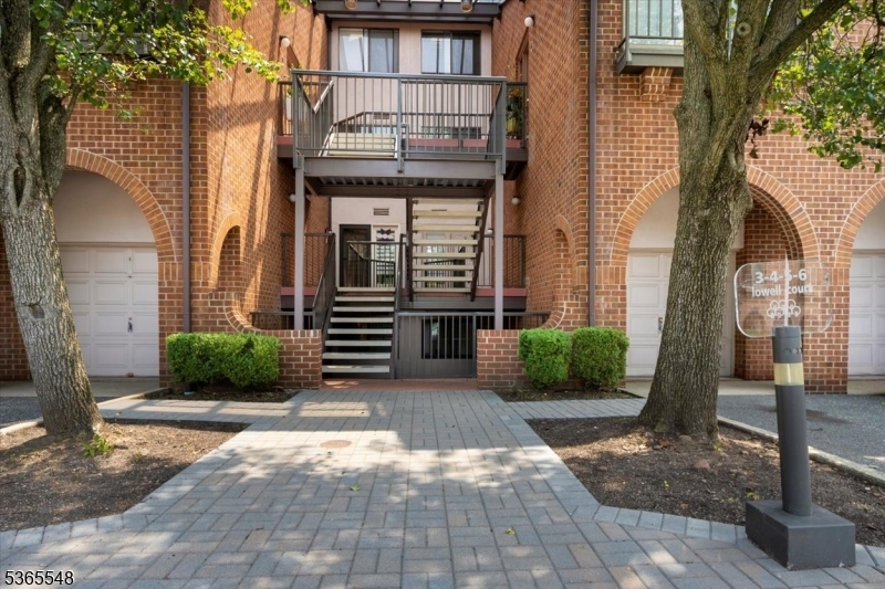 Property Photo: 4 Lowell Ct NJ 07666