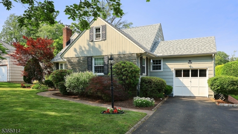 Property Photo: 120 Meadowbrook Dr NJ 07062