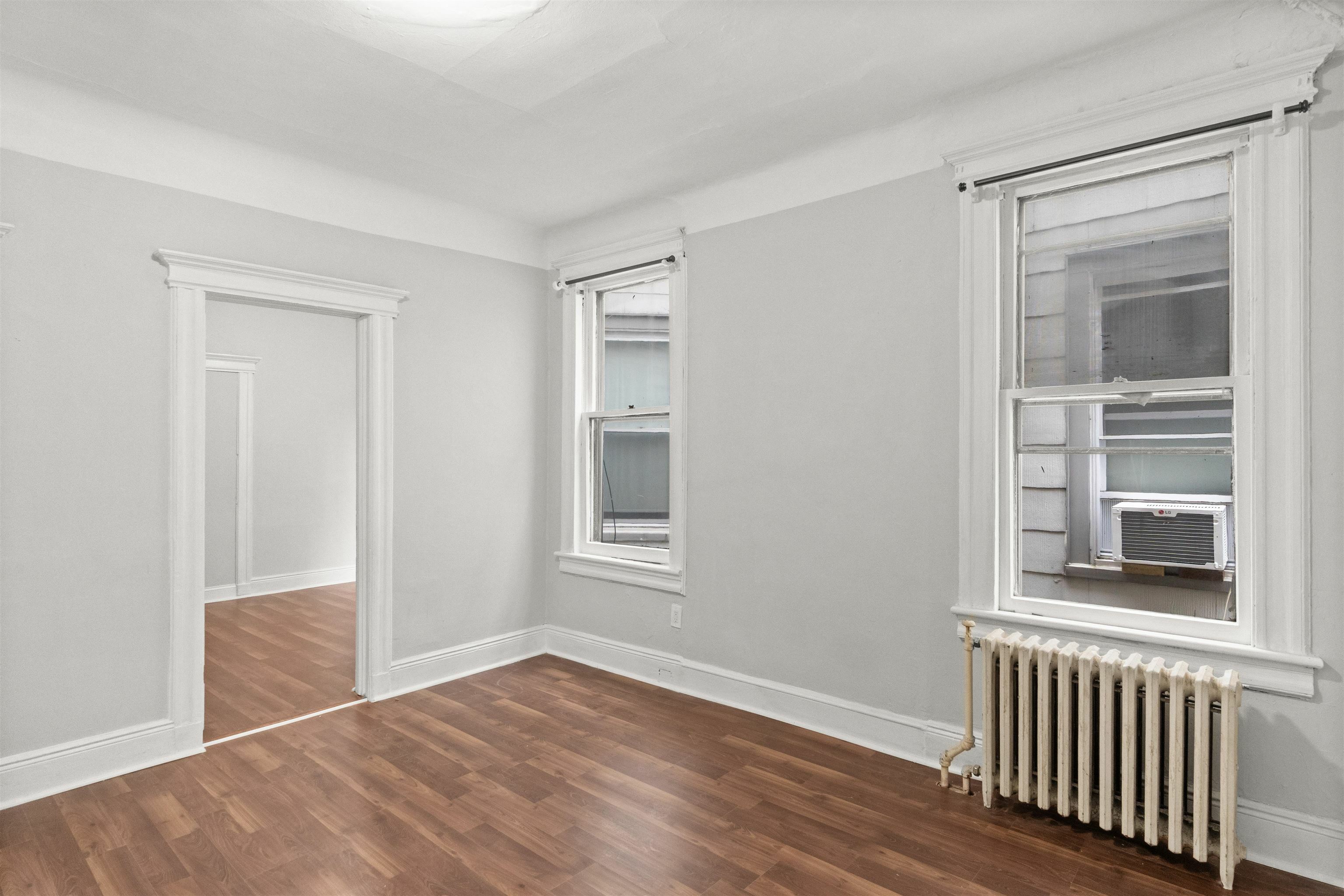 Property Photo:  78 Court House Pl 1  NJ 07306 