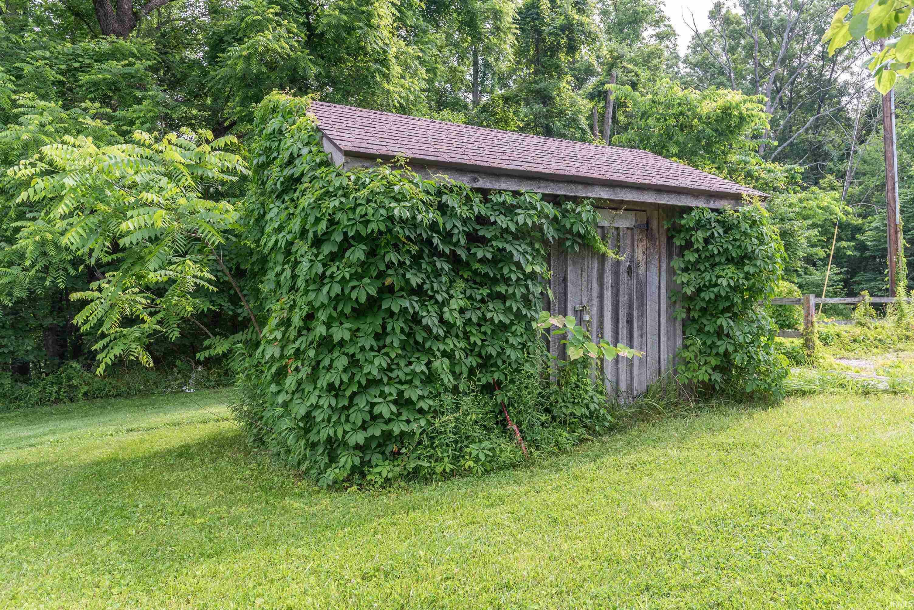 Property Photo: 1275 N Sewell Road IN 47408