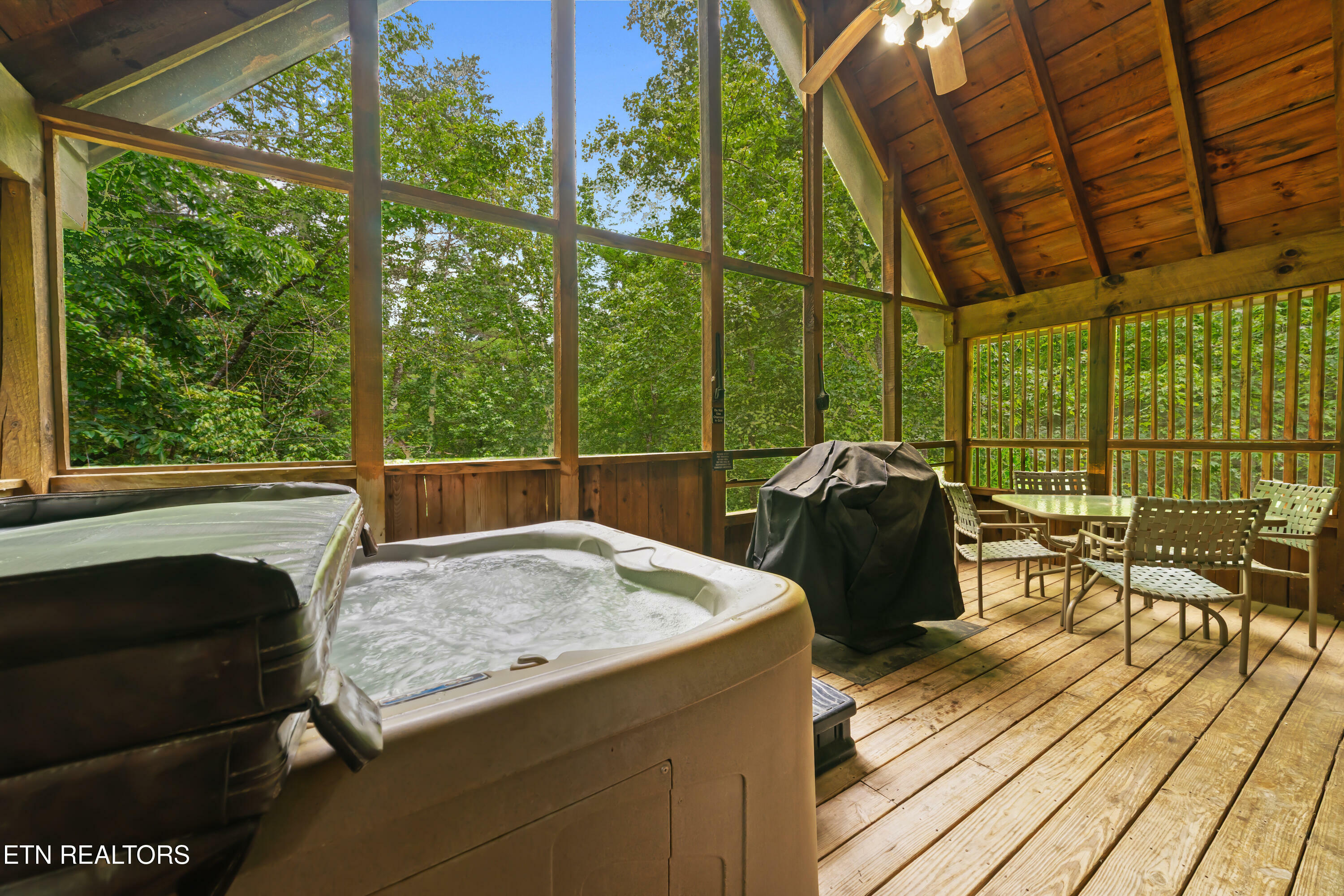 Property Photo: 2389 Misty Lane TN 37876