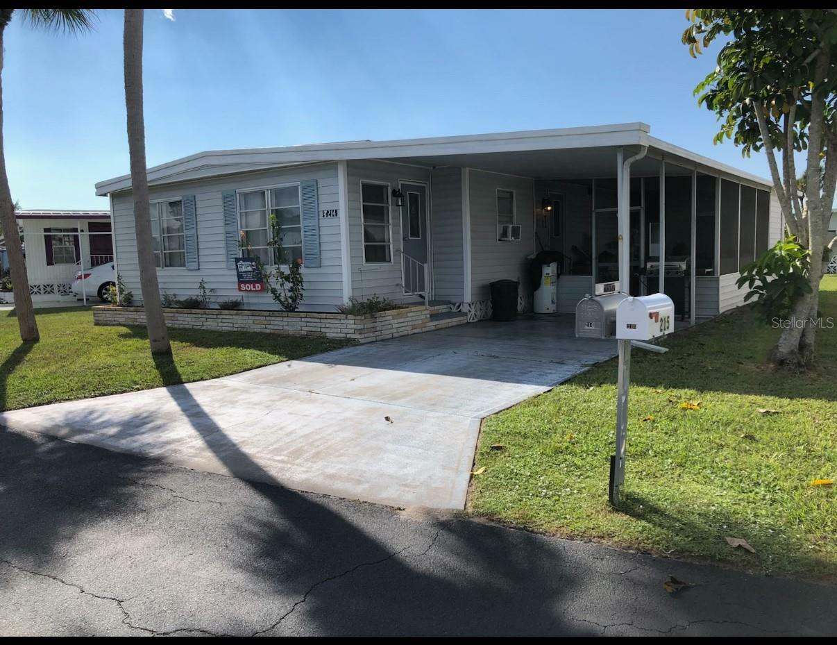 Property Photo: 214 Spanish Lakes Drive FL 34275
