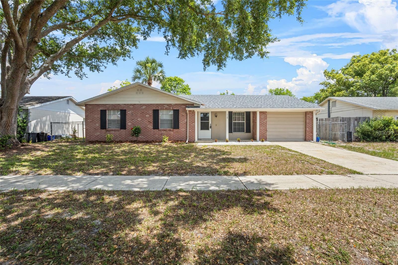 Property Photo: 110 Rabun Court FL 32773