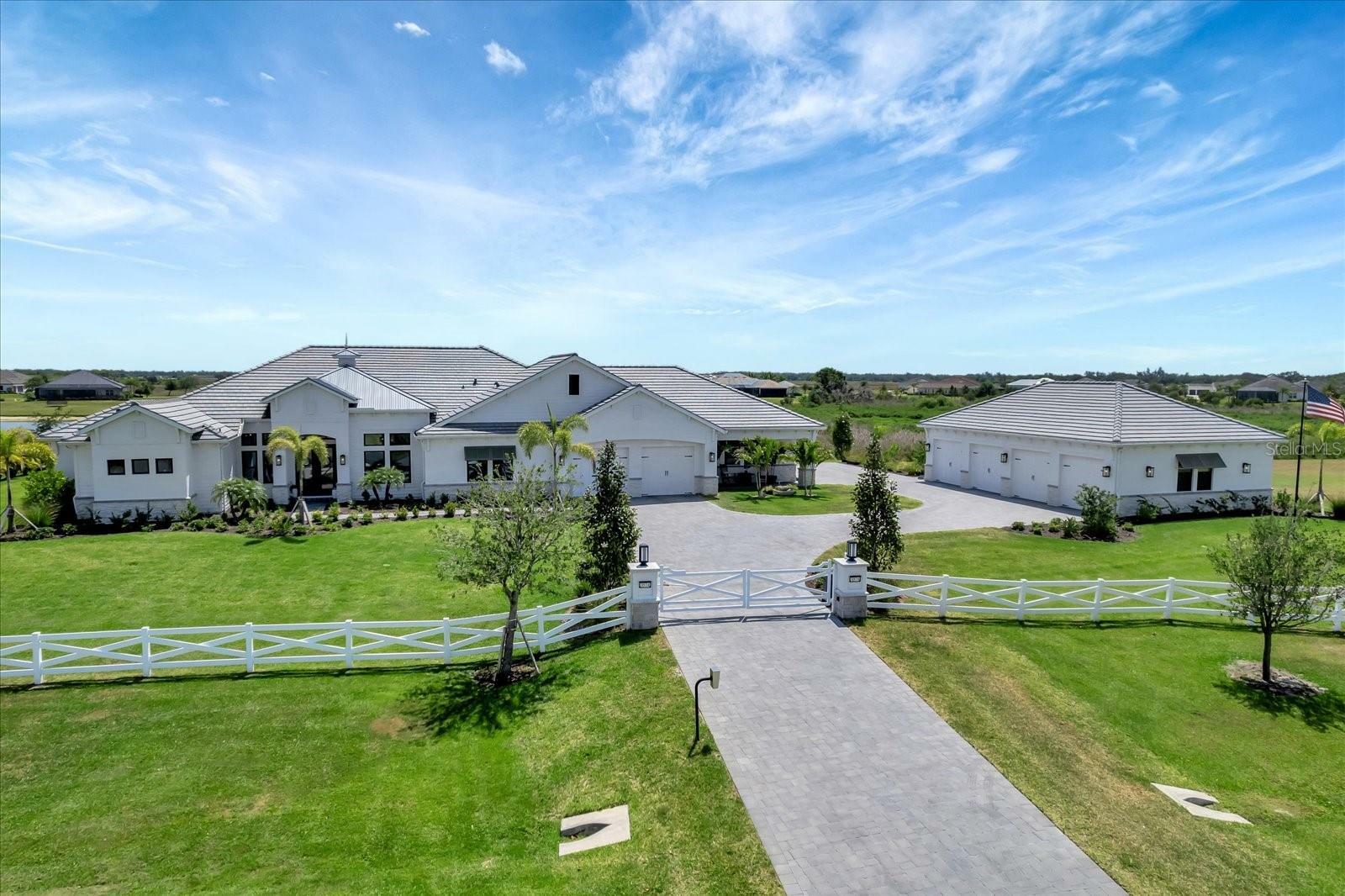 Property Photo: 3574 Recurve Circle FL 34240