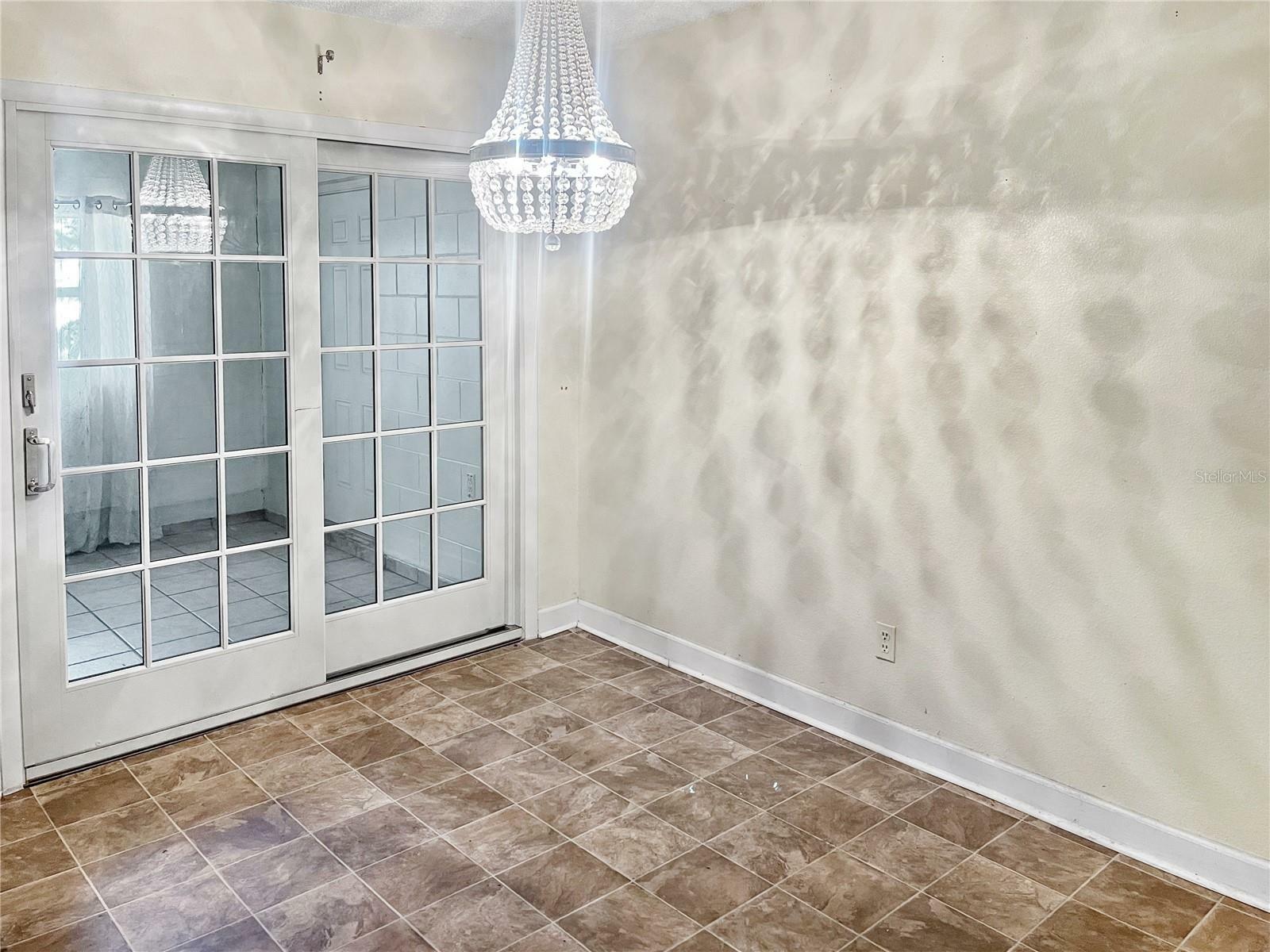 Property Photo: 321 E Gunter Street FL 33844