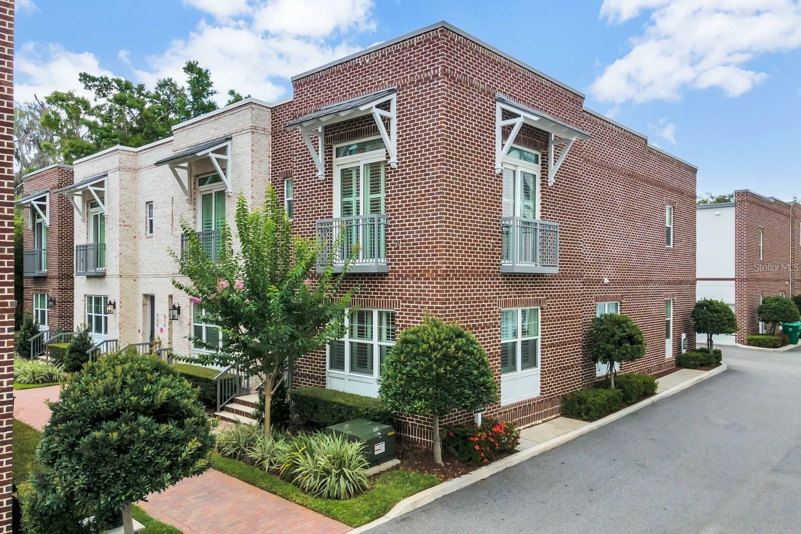 Property Photo: 474 Hazelnut Court FL 34787