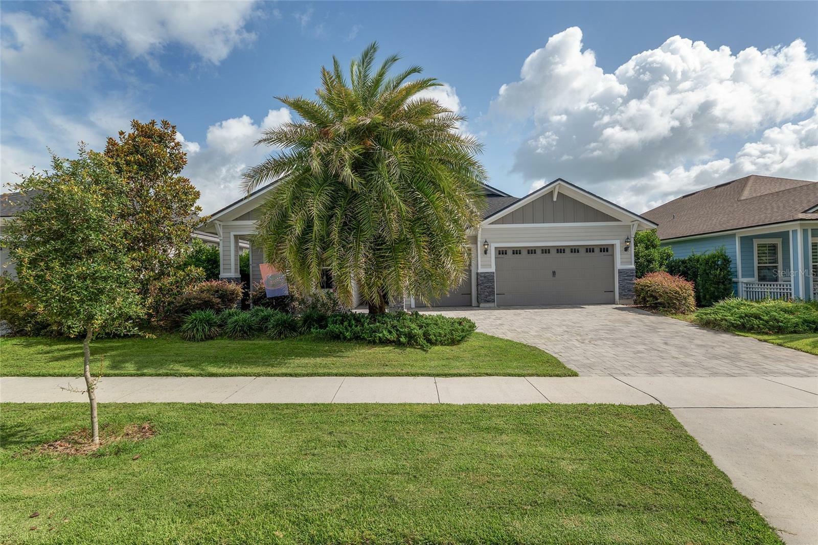 Property Photo: 11890 SW 33rd Lane FL 32608