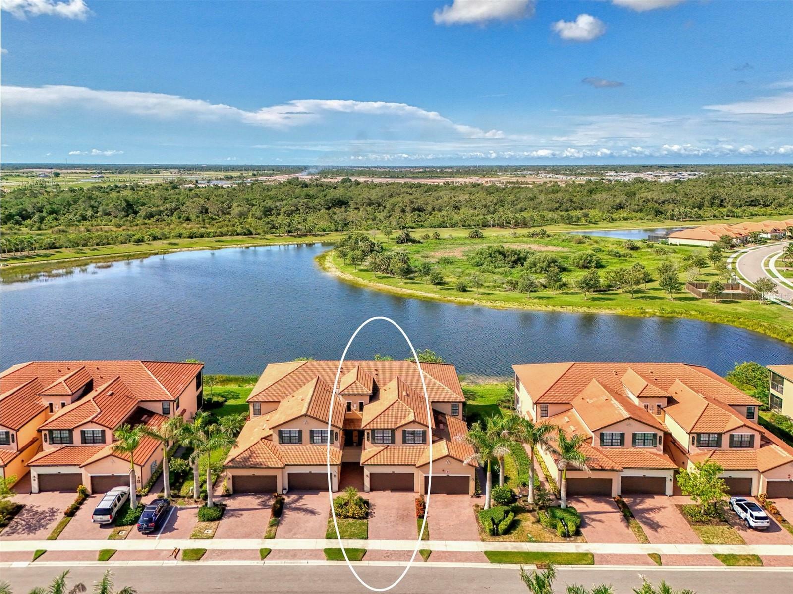 Property Photo: 10789 Tarflower Drive 202 FL 34293