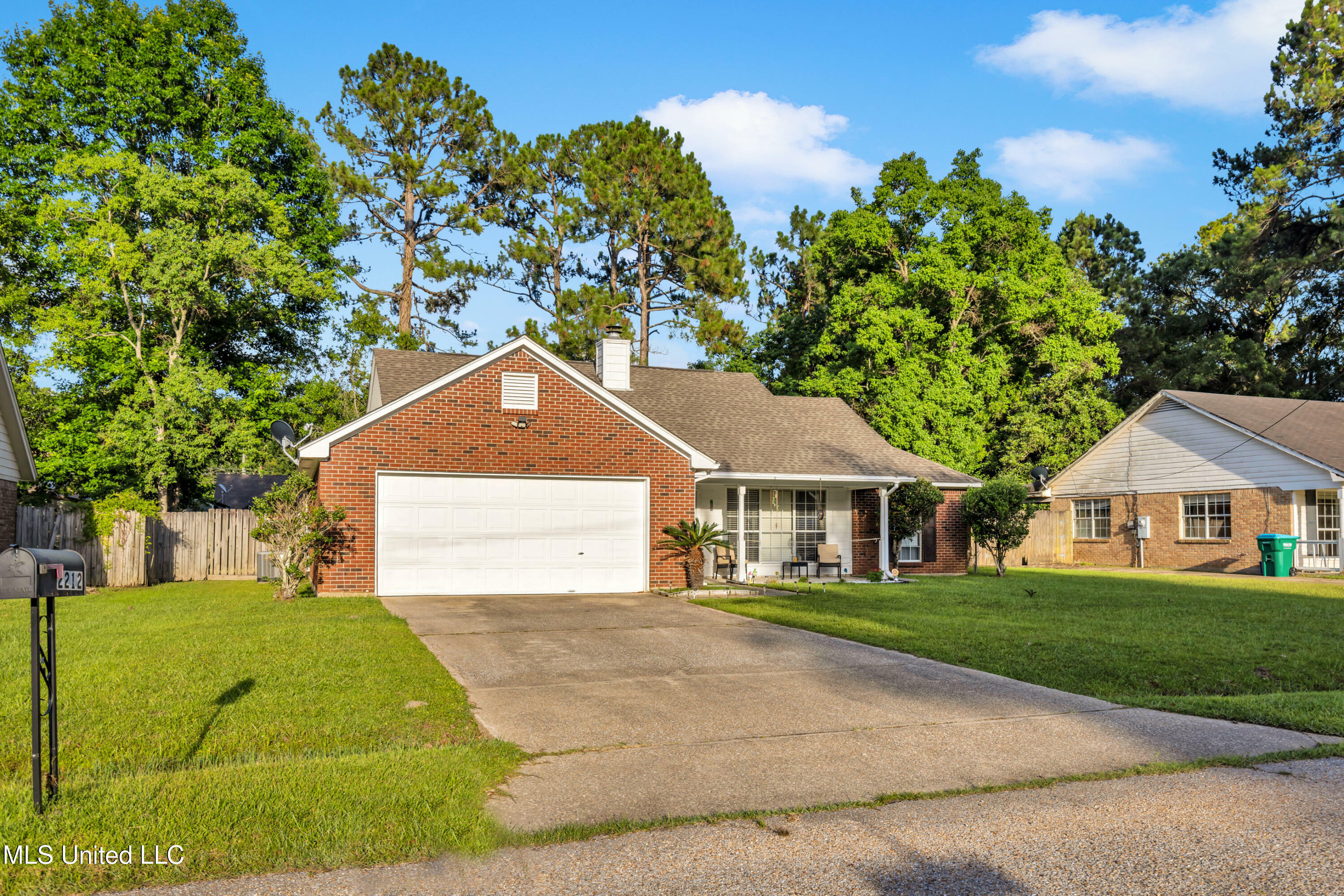 Property Photo: 2212 Starfish Road MS 39553