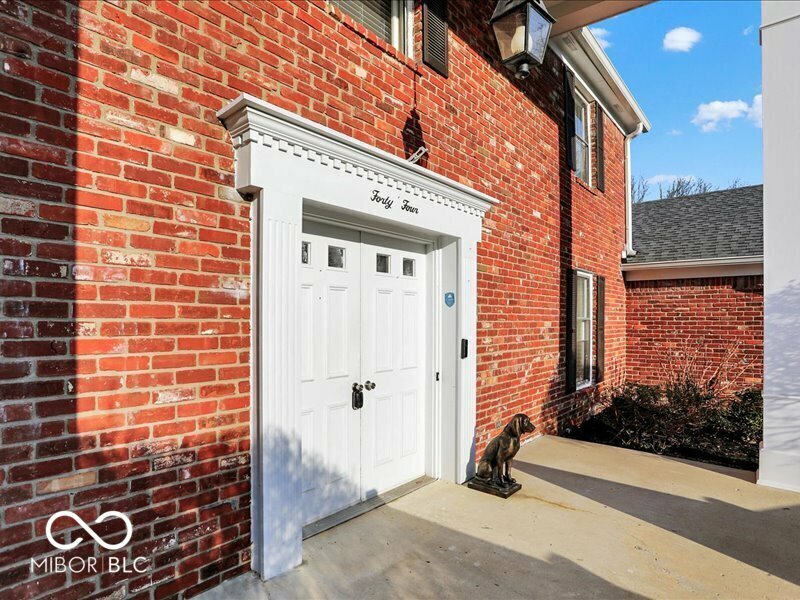 Property Photo: 44 Horseshoe Lane IN 46033