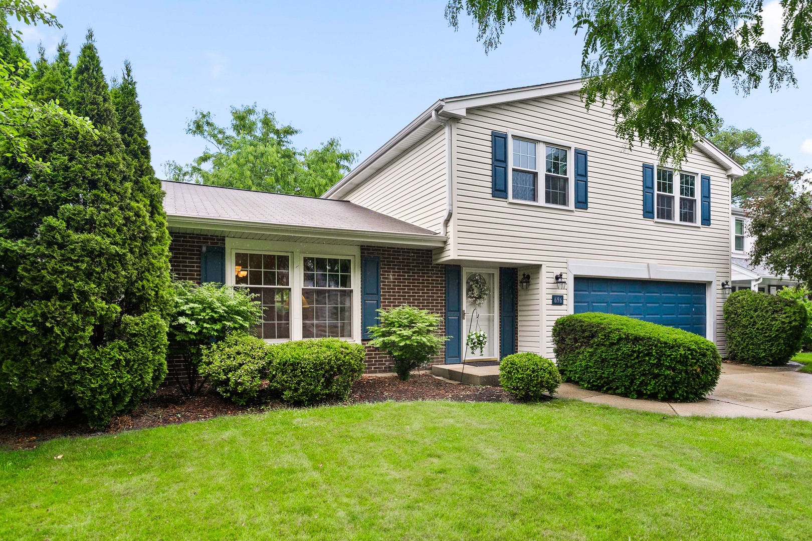 Property Photo:  