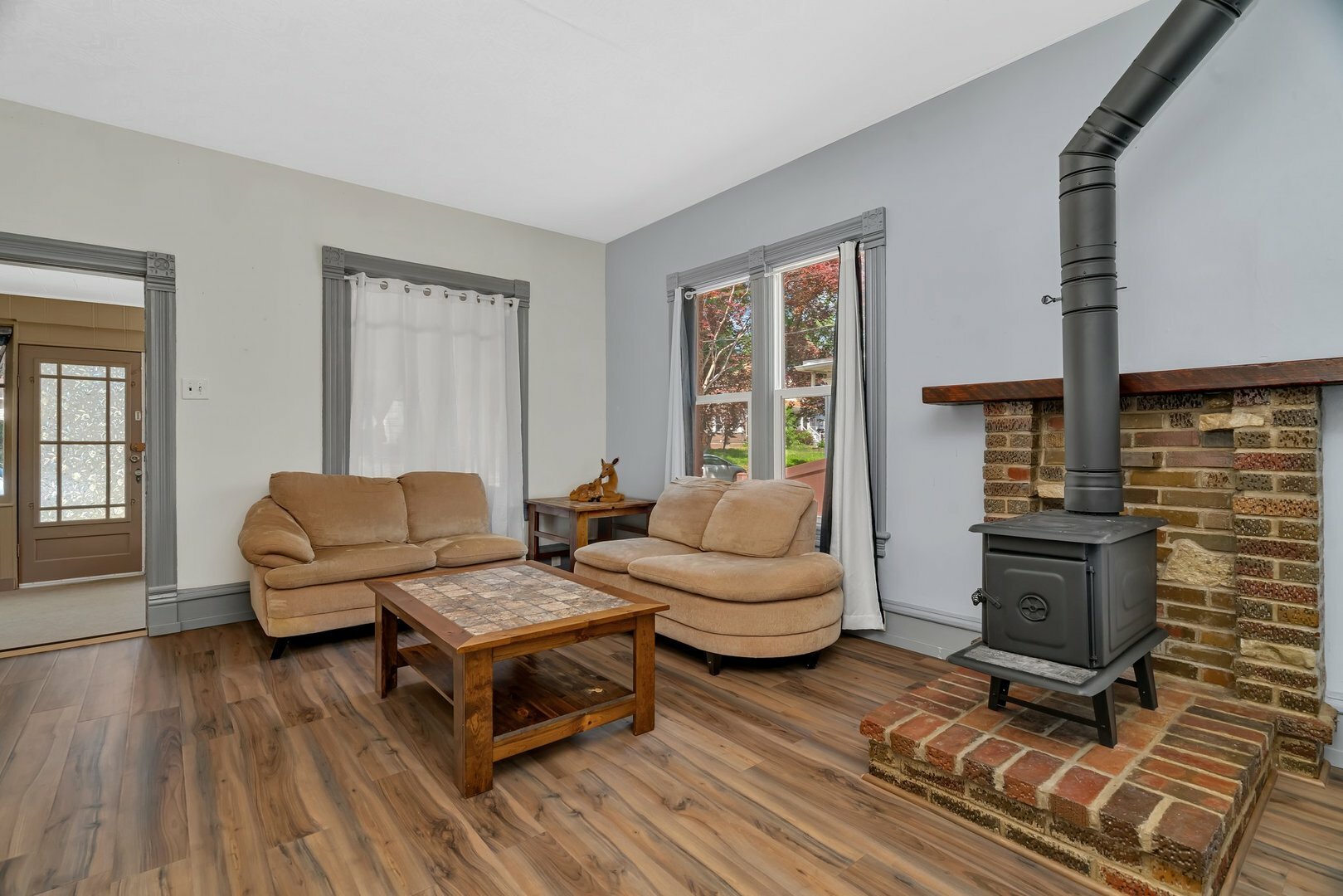 Property Photo:  309 S 2nd Avenue  IL 61364 