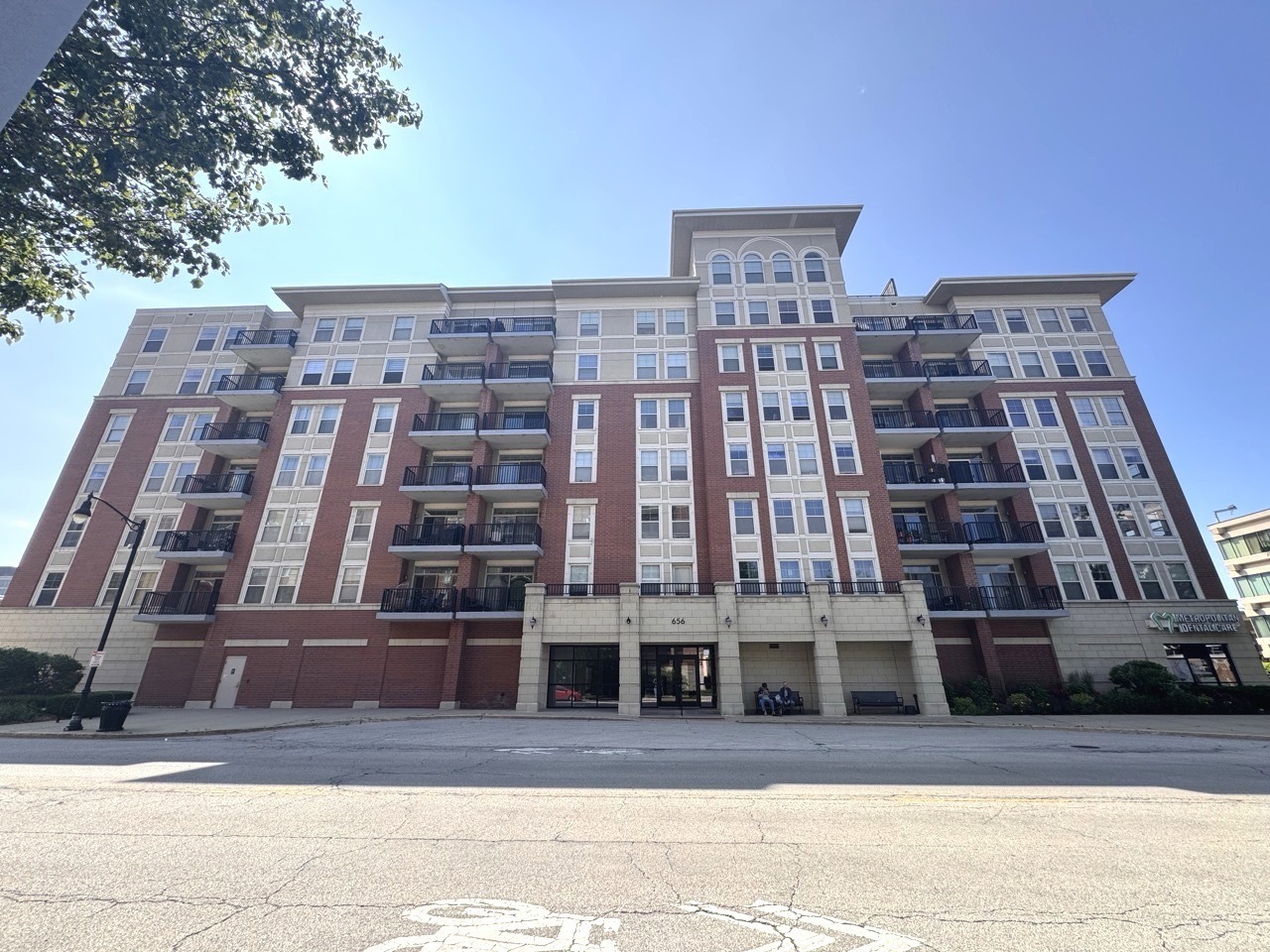 Property Photo: 656 Pearson Street 608C IL 60016
