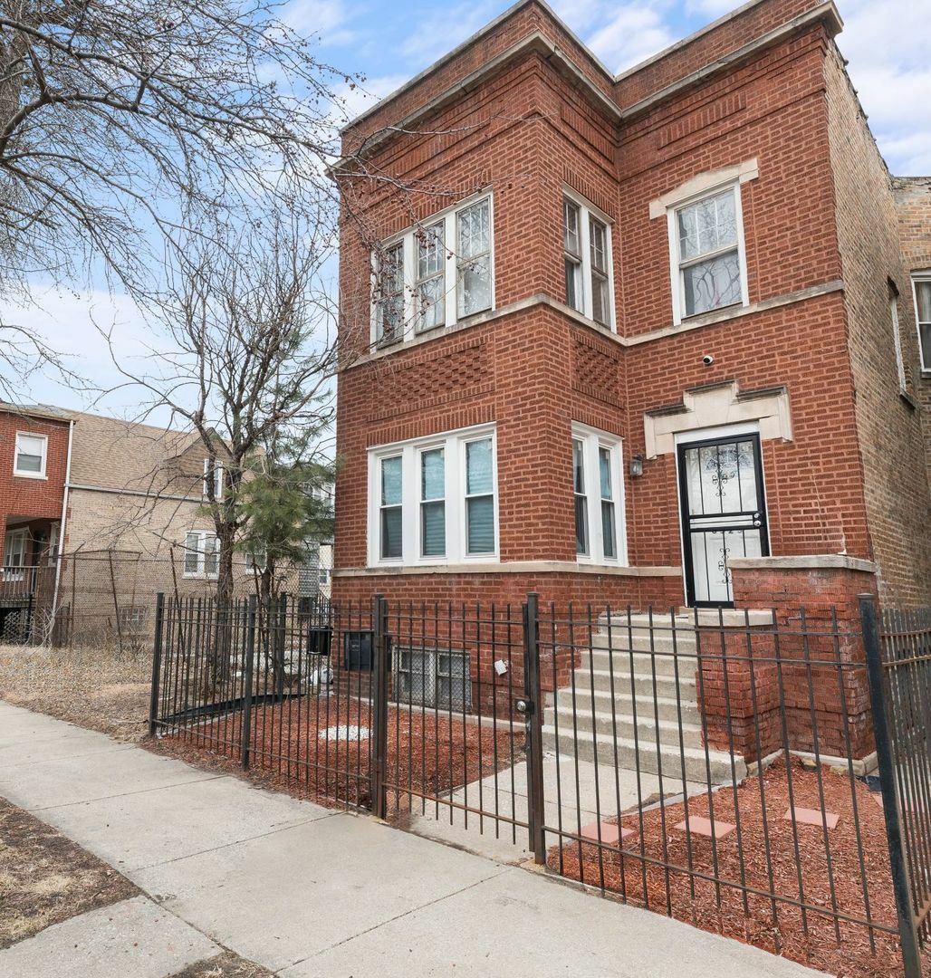 Property Photo:  6523 S Evans Avenue  IL 60637 