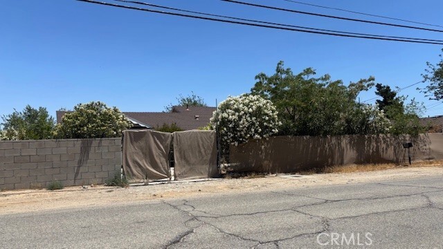 Property Photo: 38520 12th Street E CA 93550