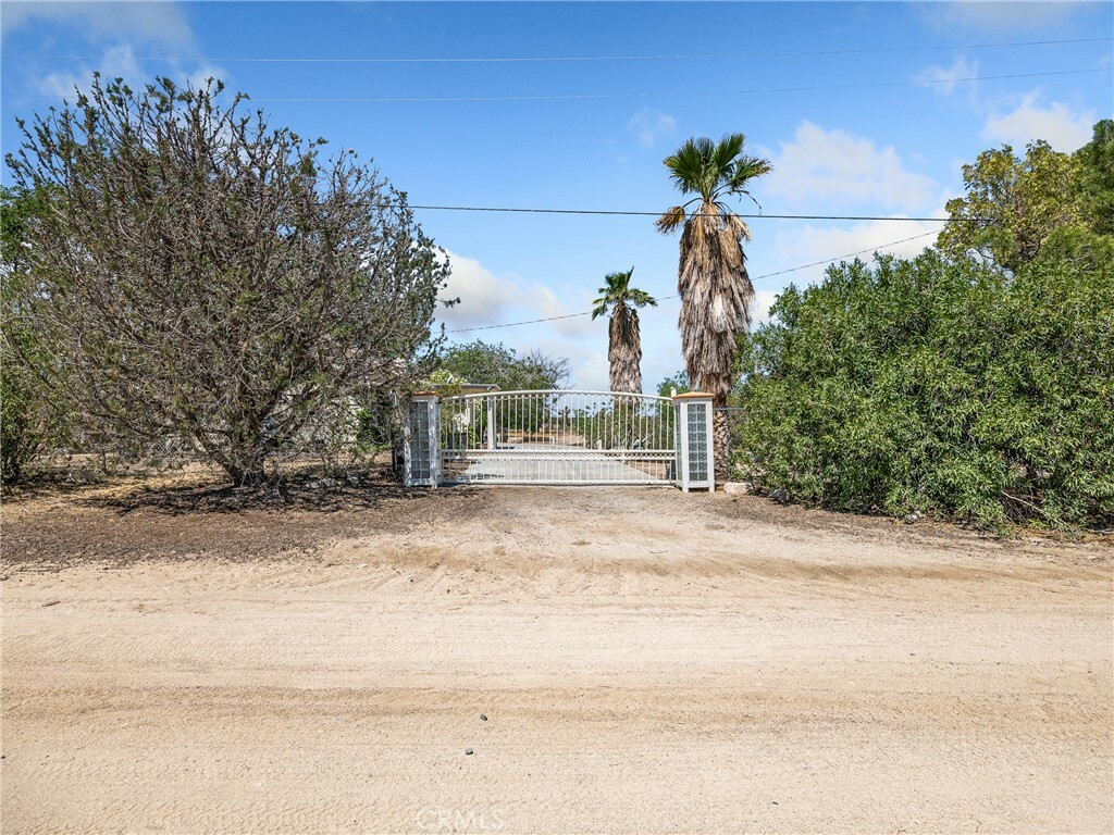 Property Photo: 31709 213th Street E CA 93544