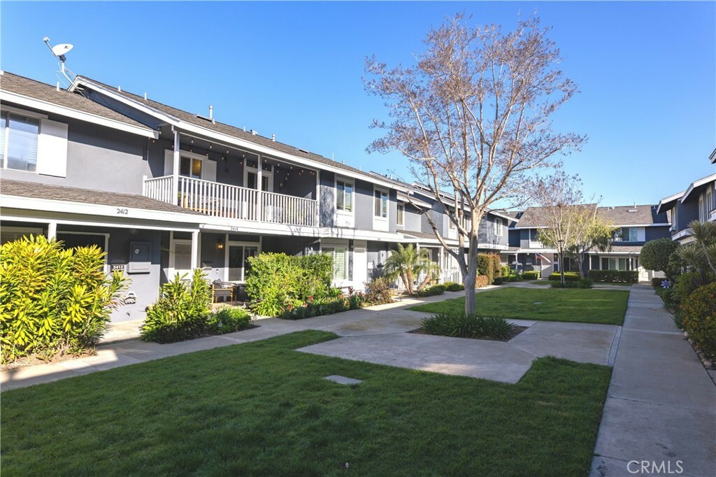 2414 Niagara Way  Costa Mesa CA 92626 photo