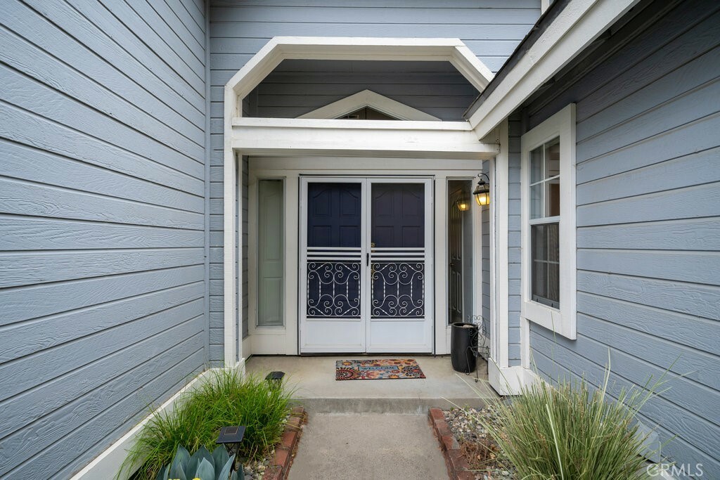 Property Photo:  4404 Sunflower Way  CA 93401 