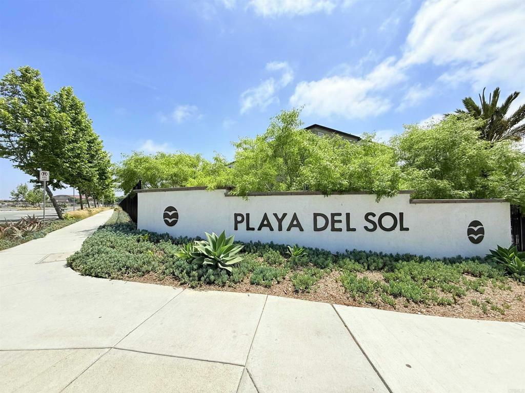 Property Photo: 5211 Beachfront Cove 12 CA 92154