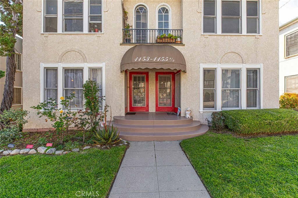 Property Photo:  1153 N Maryland Avenue  CA 91207 