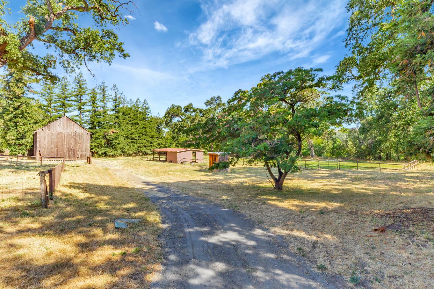 Property Photo: 3689 Meadow Court CA 95648