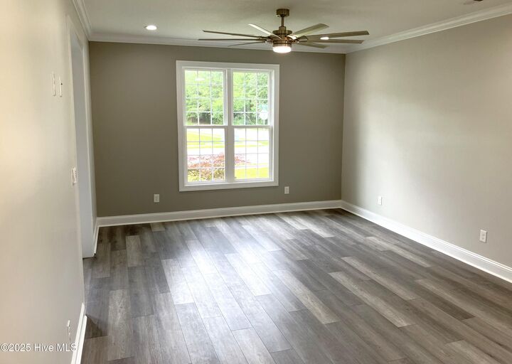 Property Photo:  401 King Richard Court  NC 28546 