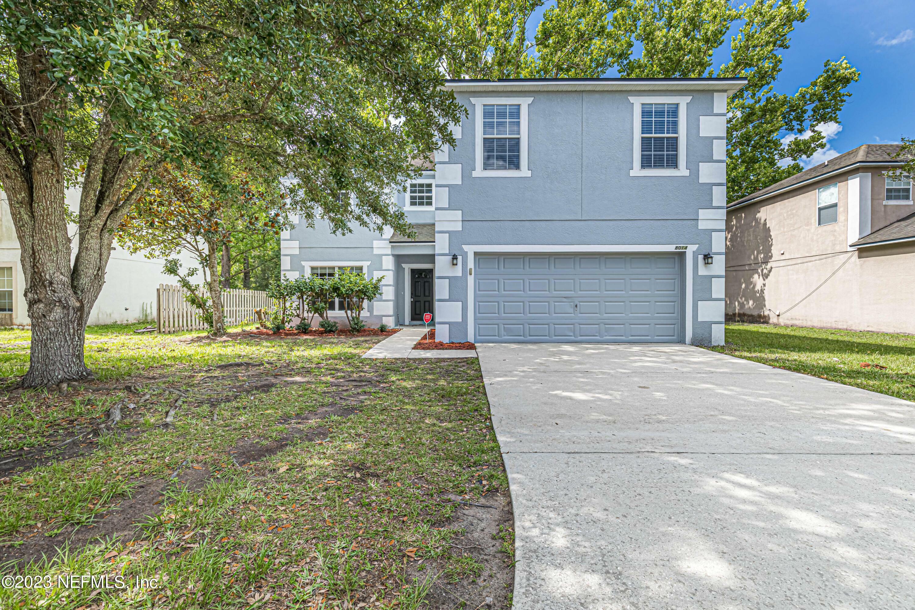 Property Photo: 8014 Ridgehill View Road FL 32210