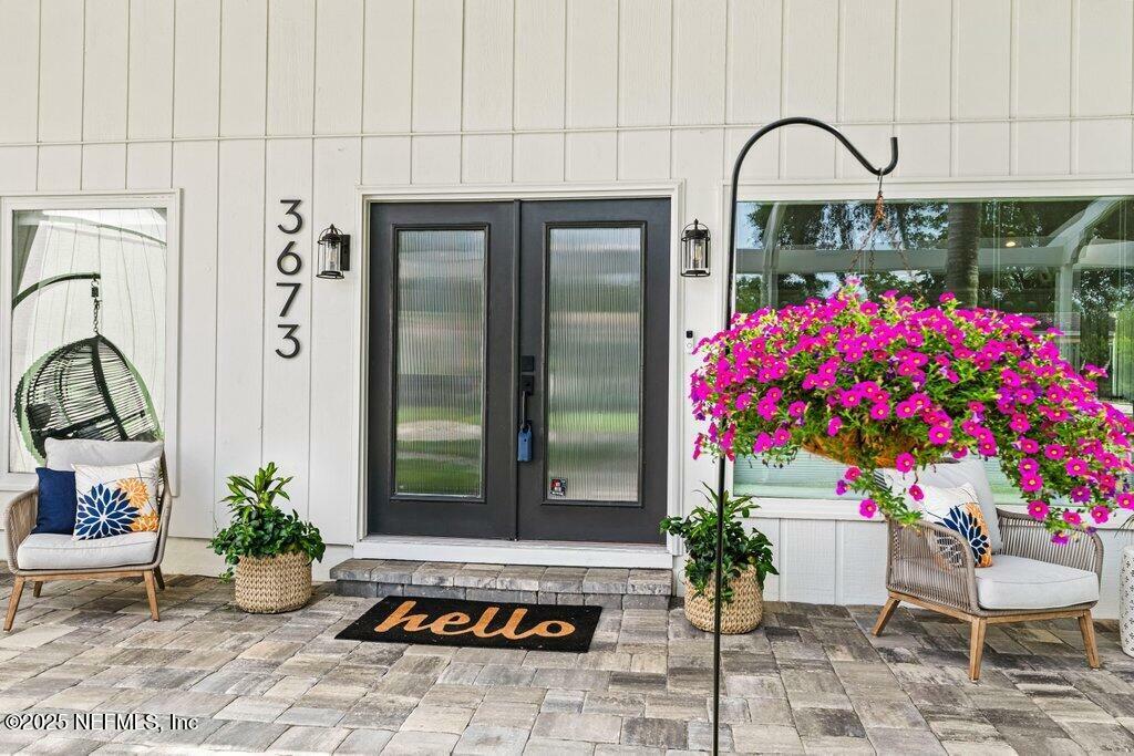 Property Photo: 3673 Cathedral Oaks Place S FL 32217