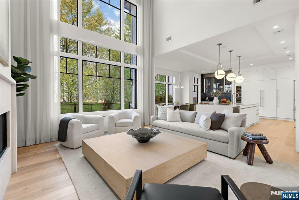Property Photo: 23 Stone Bridge Court NJ 07627