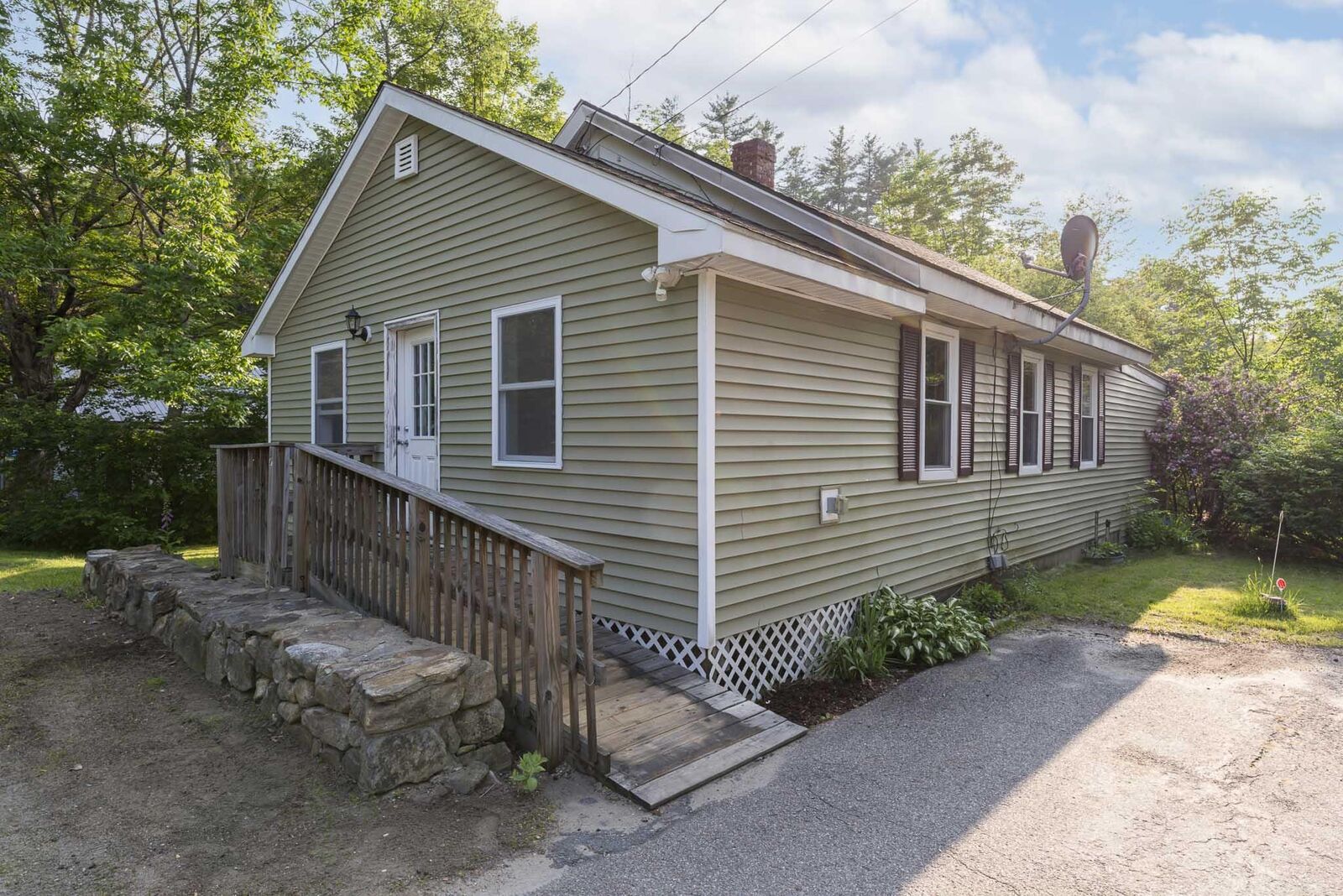 Property Photo: 7 Sawyer Lane NH 03455